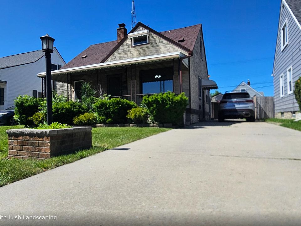 1st image of 14716-14716 Eureka Rd