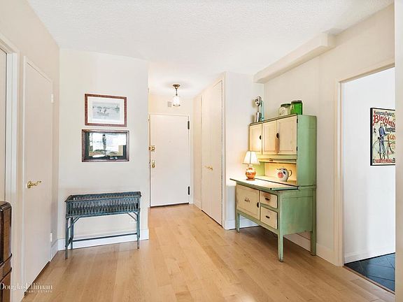 5th image of 560 3rd Ave #19B