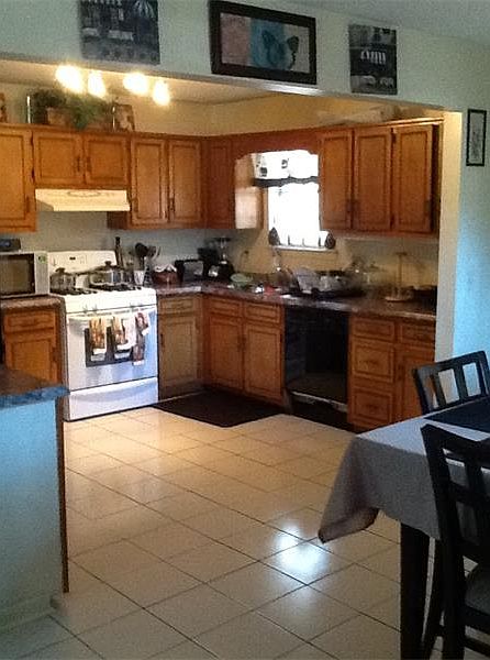2nd image of 3170 Pilgrims Dr