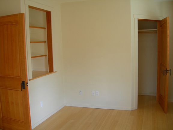 4th image of 901 N West St