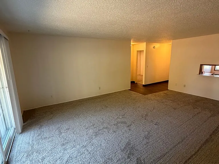 Michelbook Apartments — Photo 21