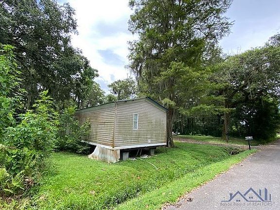 3rd image of 220 Cypress Villa Ln