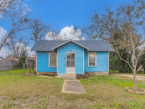 316 E Warren St, Hewitt, TX 76643