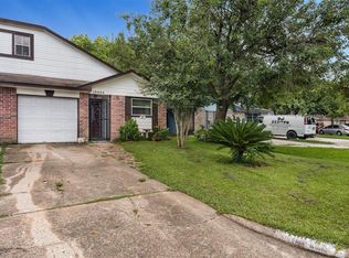 10024 Rosbrook Dr, Houston, TX 77038