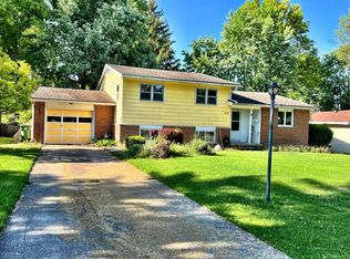 915 Van Kirk Dr, Marysville, OH
