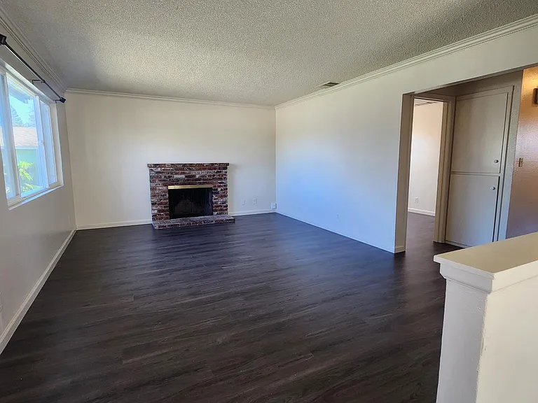6013 Brett Dr — Photo 2