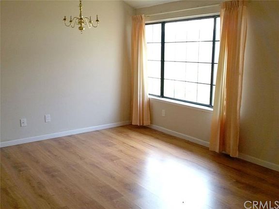 4th image of 5235 Jasmine St