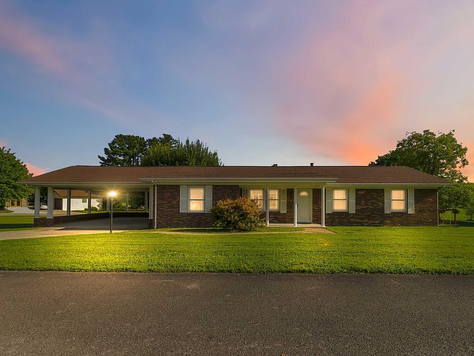 1st image of 26 Emerald Ln