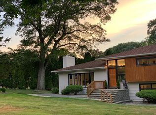 115 Love Ln, Warwick, RI 02886