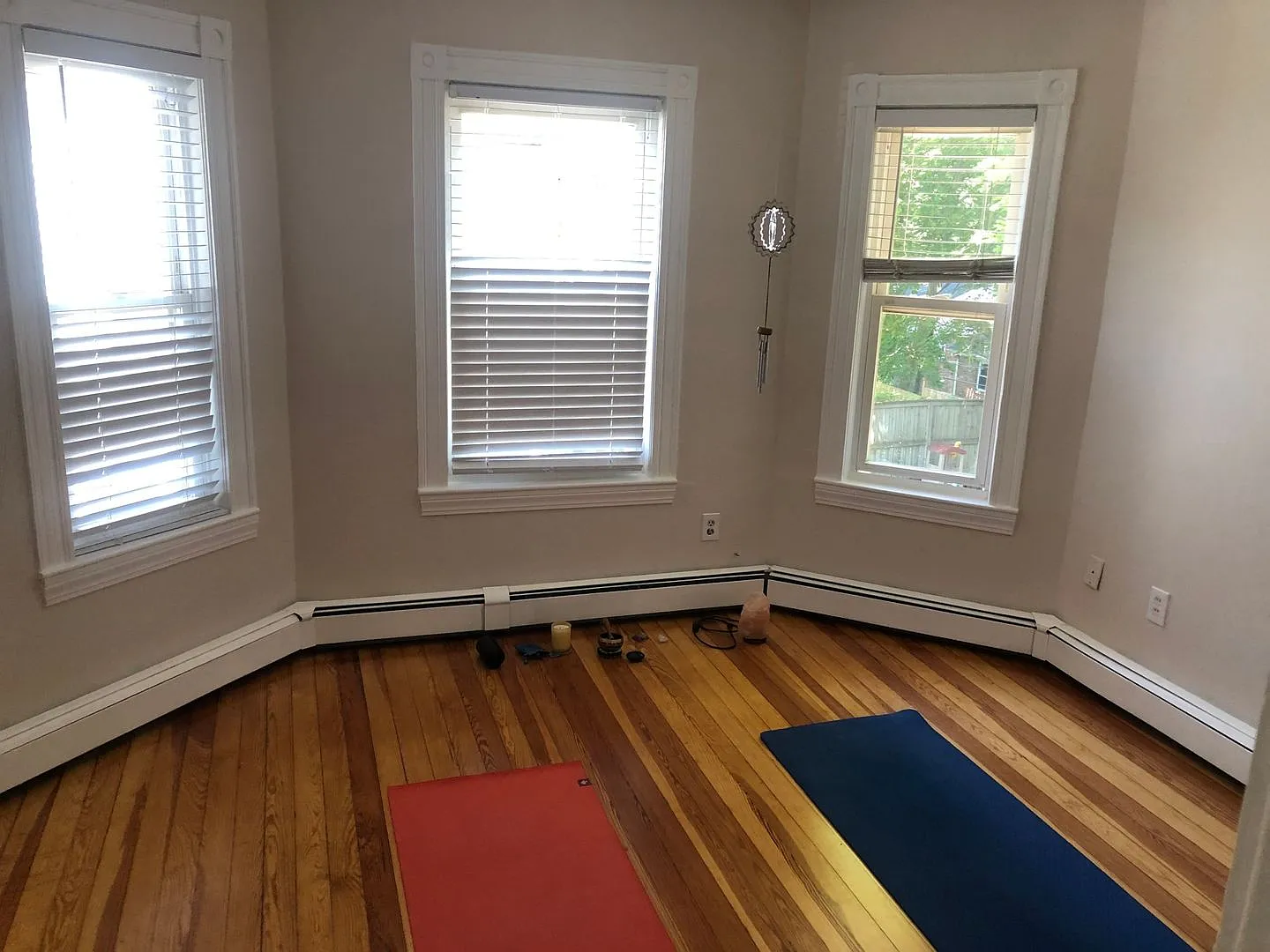 Beautiful 4 bed in Watertown — Photo 2