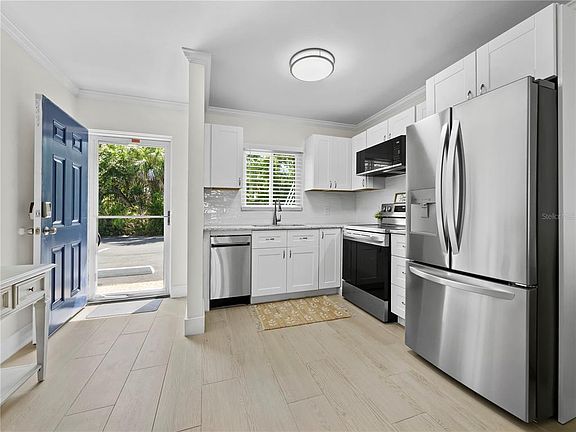 3rd image of 2850 GULF OF MEXICO DRIVE #5