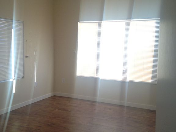 3rd image of 326 Belmont Ave APT 07