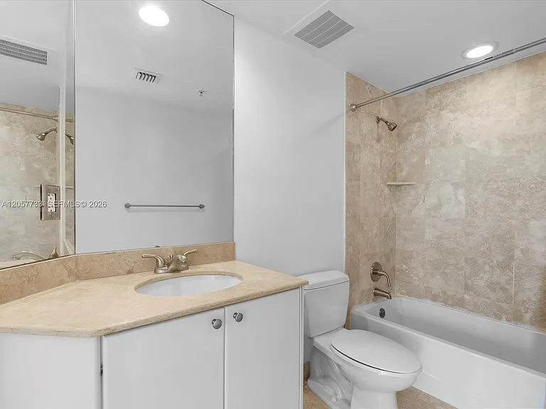 1745 E Hallandale Beach Blvd #2007W — Photo 38