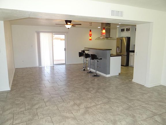 3rd image of 1260 E Avenida Fresca