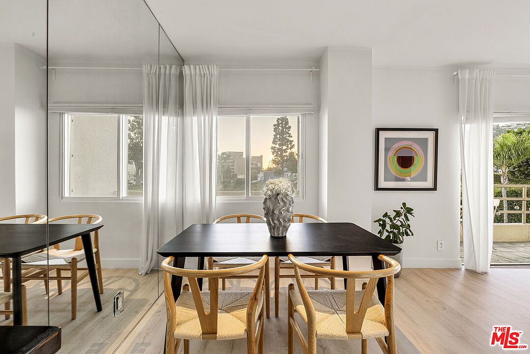 Park Wellington Condo — photo 5