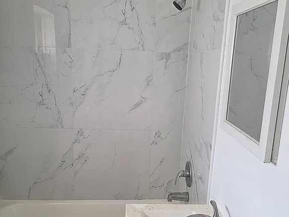2nd image of 325 Roseville Ave #1A