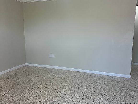 2nd image of 40 W 4th St #5