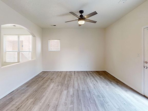 5th image of 1320 Bernardo Ct NE