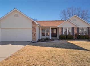 94 Mapleleaf Ct, Saint Peters, MO 63376