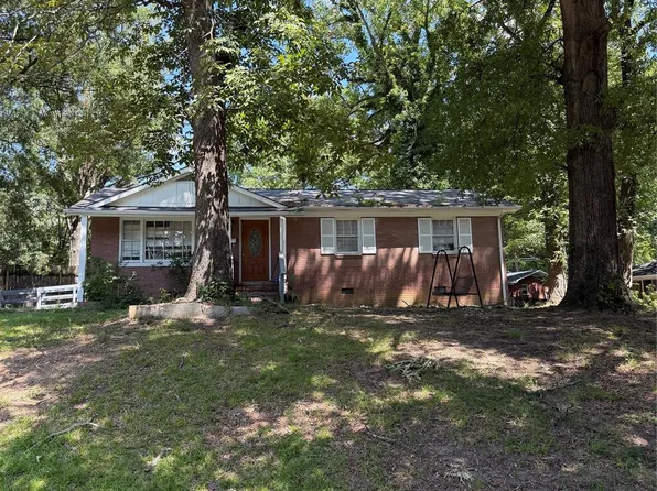 4731 Hidden Valley Rd, Charlotte, NC 28213