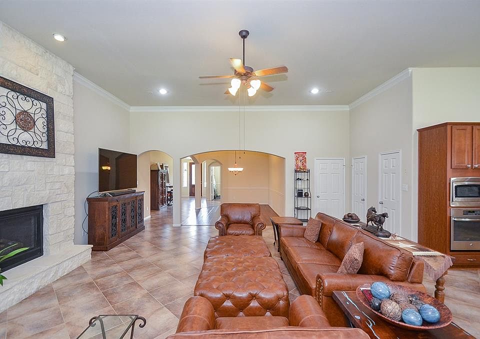 1st image of 21002 Cordell Landing Dr