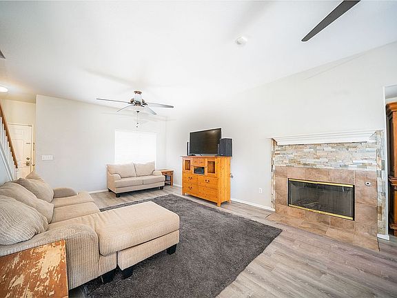 4th image of 2317 Hannah Ct