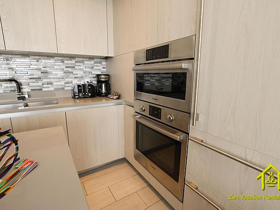 4th image of 4010 S Ocean Dr Unit 4204