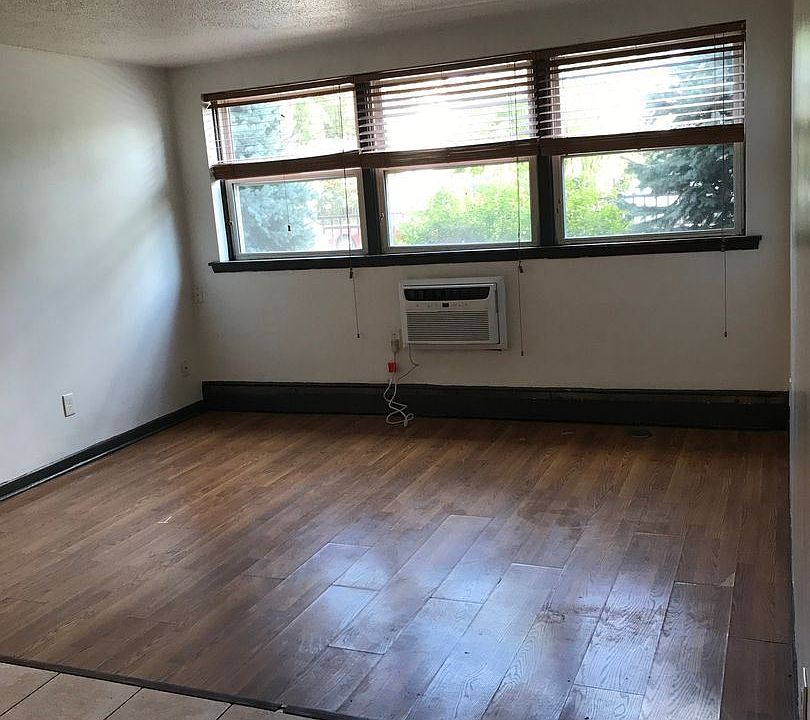 1st image of 3230 Nicollet Ave APT 105