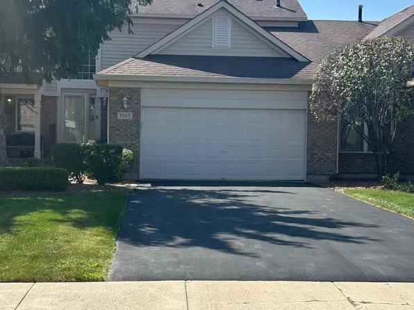 7827 Belle Rive Ct, Tinley Park, IL 60477