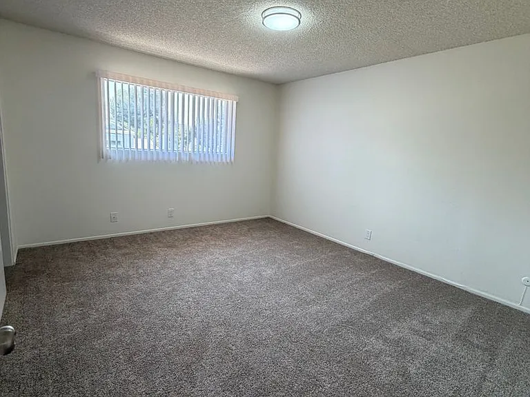 147 Sespe Ave — Photo 21