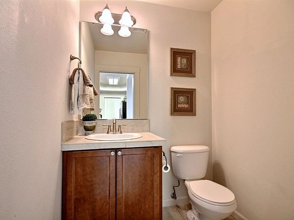 5th image of 2424B S 41st St #561