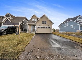 12 Oakmont Dr, Loyalist, ON K0H1G0