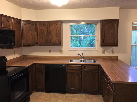 5th image of 9159 Woodprint Ln