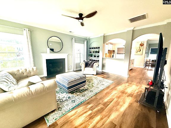 4th image of 525 Malachite Ln