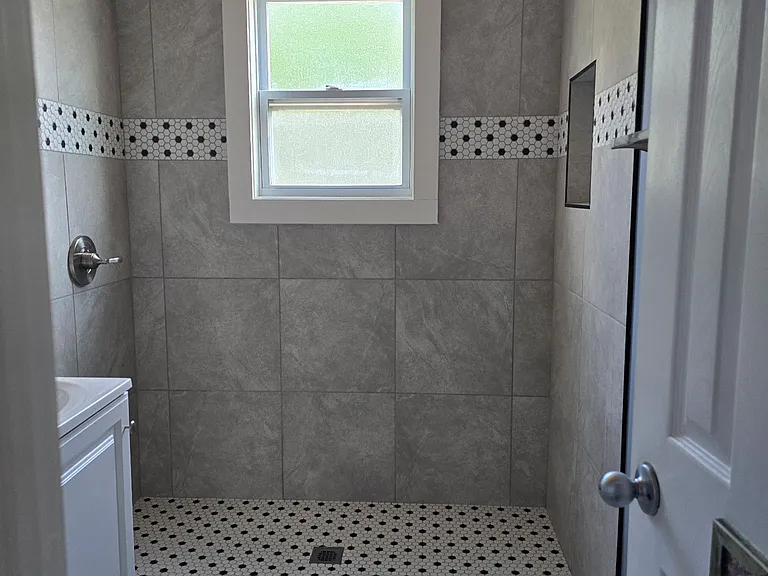 360 W 2nd St #2 — Photo 11