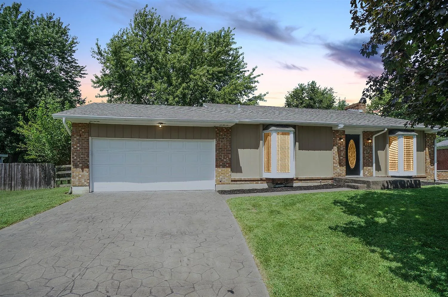 120 Stonemill Ct photo 1