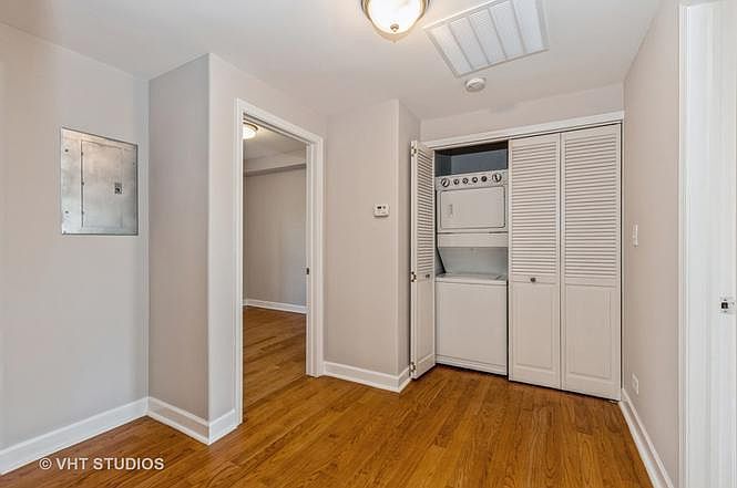 1st image of 1418 W Lunt Ave APT 3N