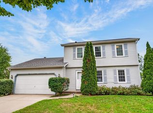 1013 N High Point Rd, Madison, WI 53717