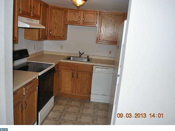 5th image of 3 Nathan Hale Ct