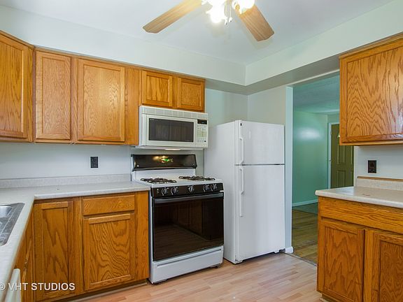 3rd image of 1121 Sherwood Ave