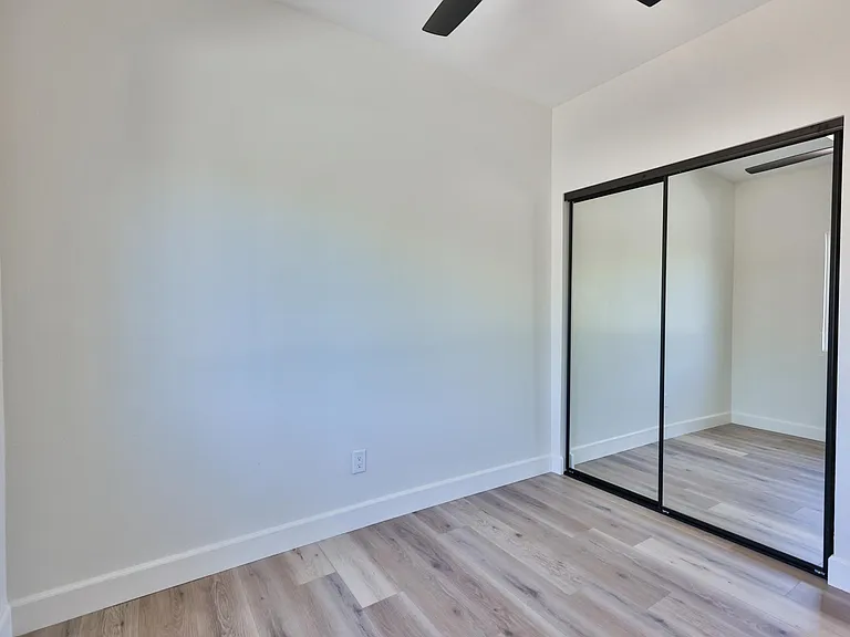 5366 W Falls View Dr — Photo 6