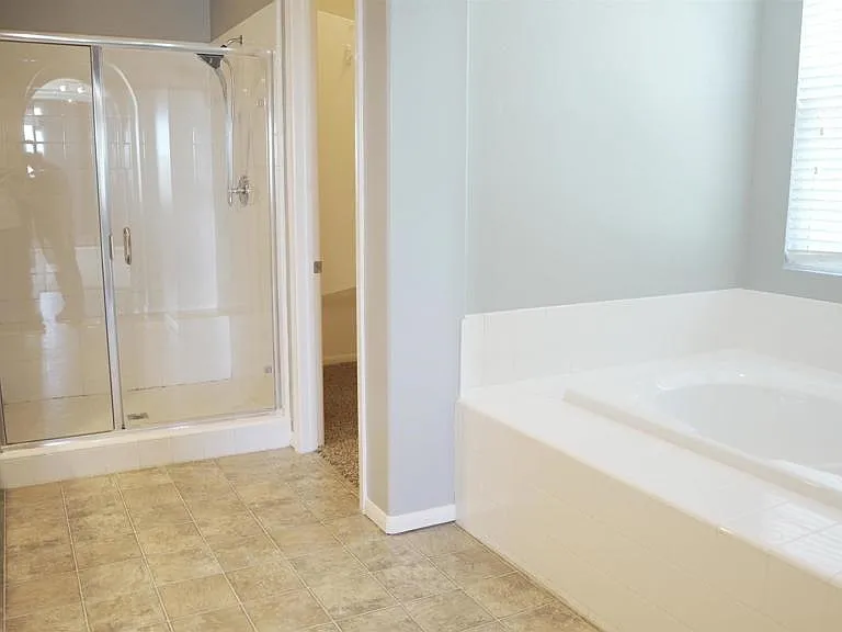 1050 White Alder Ave — Photo 44