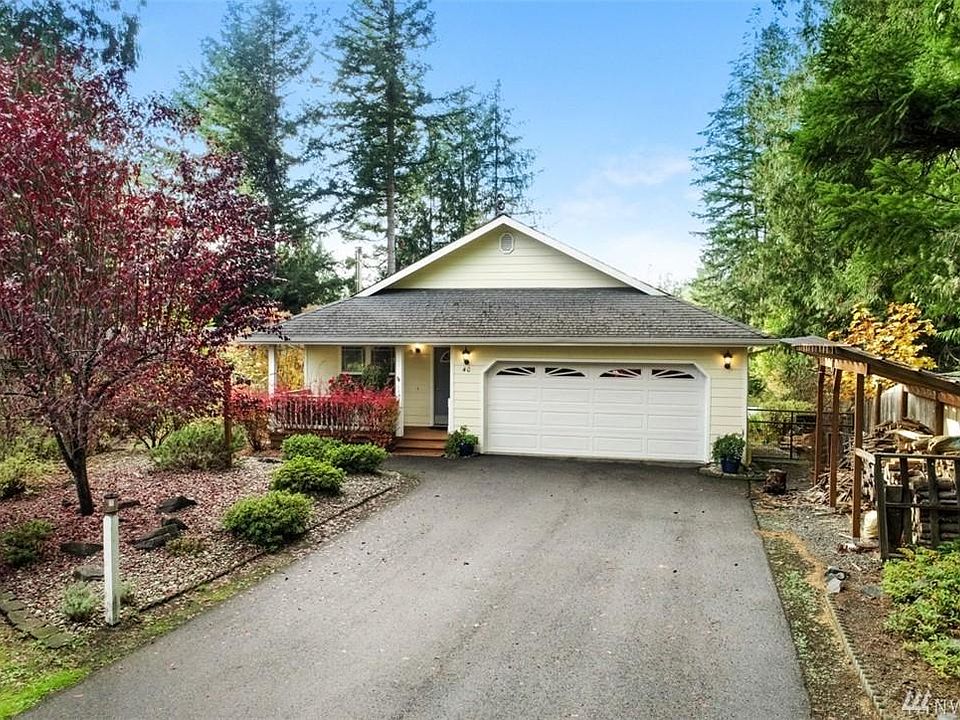1st image of 40 SE Barberry Pl
