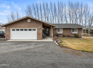 123 Pleasantview Dr, Selah, WA 98942