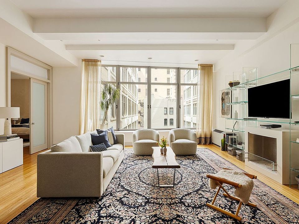1st image of 252 7th Ave APT 5R