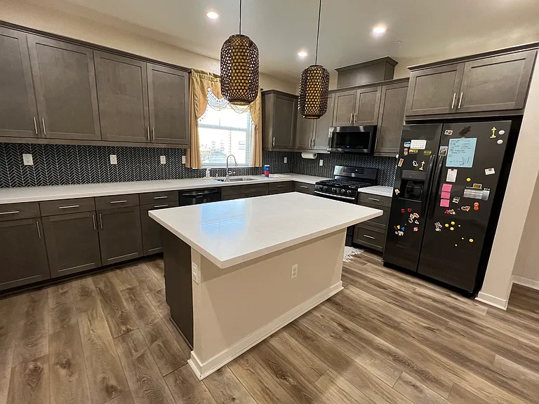 503 Winchester Dr — Photo 10
