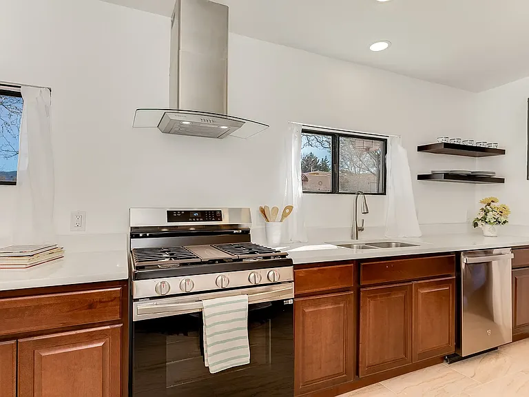 Stainless steel appliance