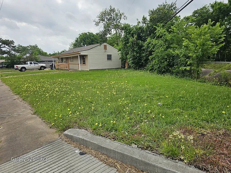 3026 Airport Blvd — Photo 16