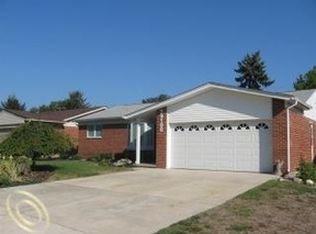 39100 Allen St, Livonia, MI 48154