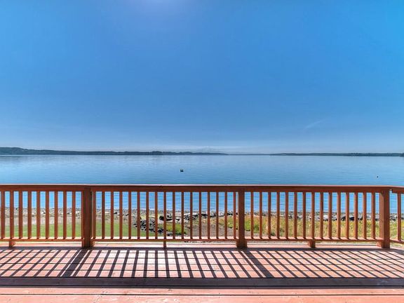 5th image of 4211 159th Avenue Ct N